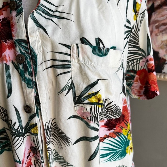 Men's Tropical Print Button Down Short Sleeve Shirt Hawaiian Resort Vacation - Picture 5 of 11